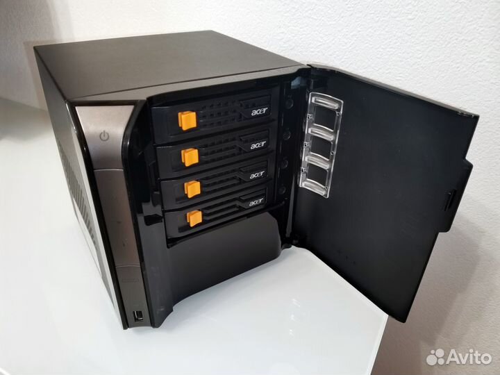 NAS Synology DS920+ (XPEnology) 4Tb HDD/256Gb SSD