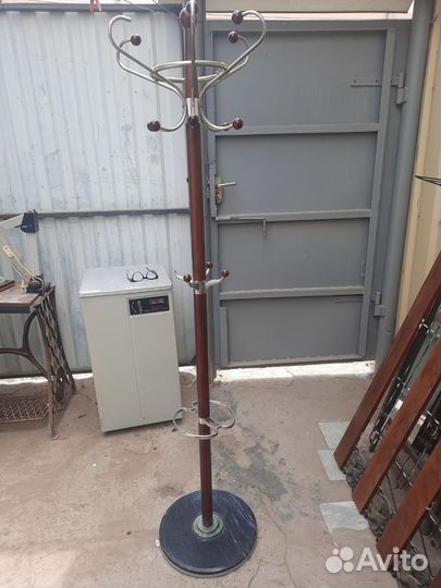 Вешалка напольная