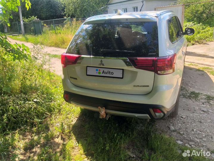 Mitsubishi Outlander 2.4 CVT, 2017, 25 000 км