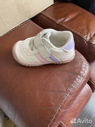 Кроссовки детские