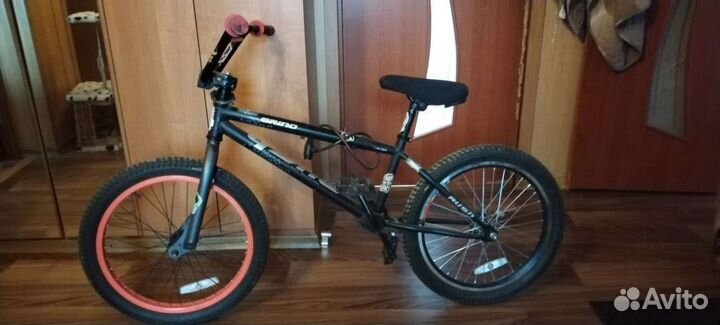 Трюковой велосипед bmx