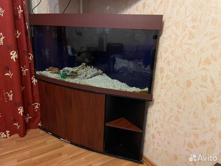 Аквариум с тумбой