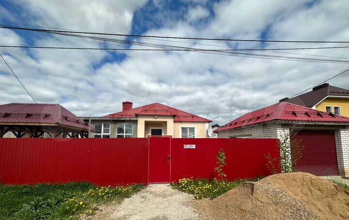 Дом 161,3 м² на участке 7,2 сот.