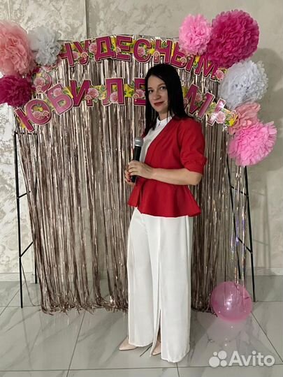 Ведущая свадеб, банкетов