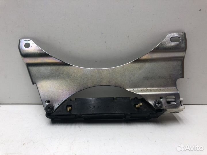 Антенна Toyota Camry V50 2011-2017