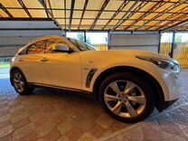 Infiniti QX70 3.0 AT, 2013, 90 000 км, с пробегом, цена 2 650 000 руб.