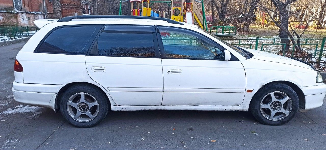 Toyota Caldina: фото владельца
