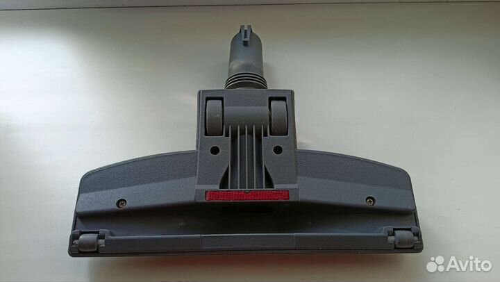 Три пылесоса