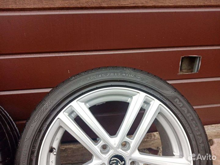 Marshal MU12 225/45 R17