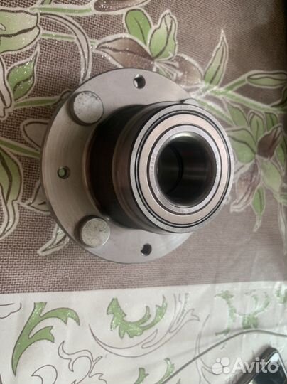 Ступичный подшипник mitsubishi Lancer 7