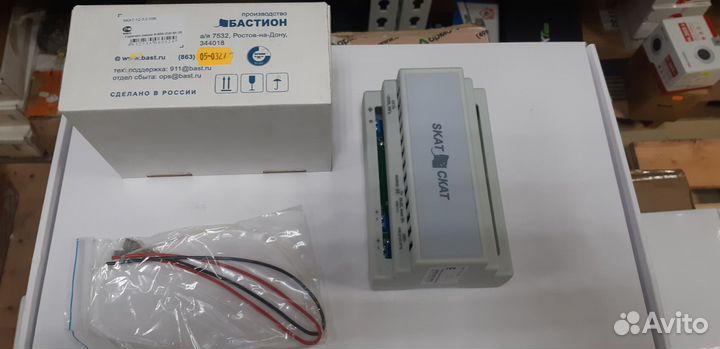 Источник резервного питания 12 В, 3 А, монтаж на D