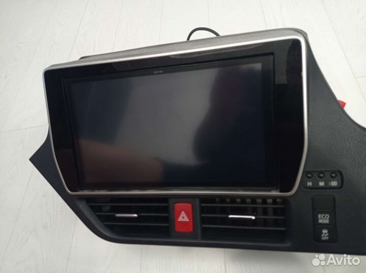 Магнитола toyota noah (3-80) nszn z66t