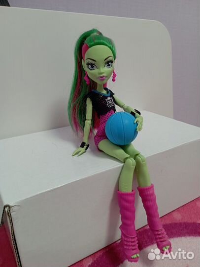 Кукла Monster High Венера Макфлайтрап - Каскетбол