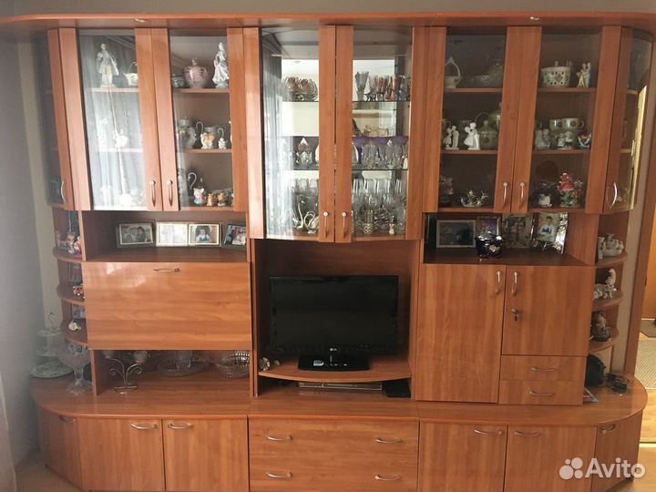 Стенка в гостиную