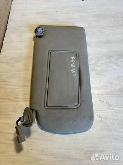 Козырек солнцезащитный левый Honda Accord VII