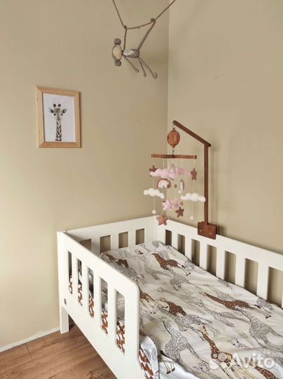 Мобиль на кроватку с кронштейном