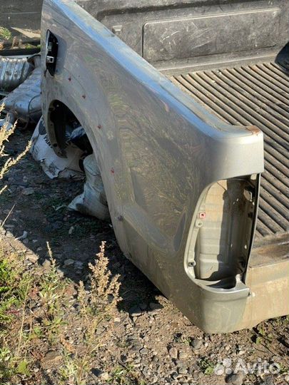 Крыло заднее левое Toyota Hilux