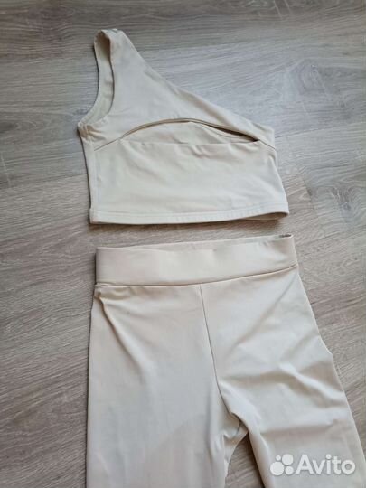 Спортивный костюм женский