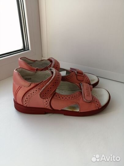 Продаю босоножки ортопедические