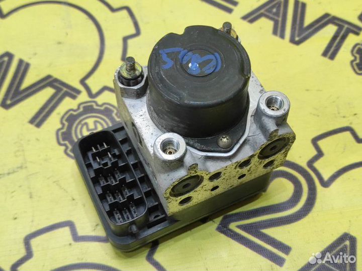 Блок ABS Toyota Vista ZZV50 1ZZ-FE 2002.07