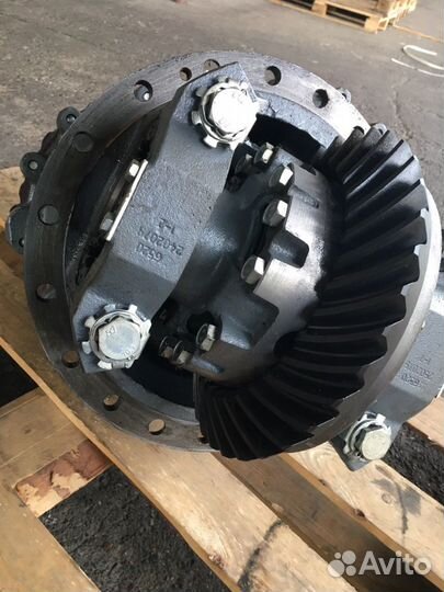 Редуктор 6520 средний 35 зубьев