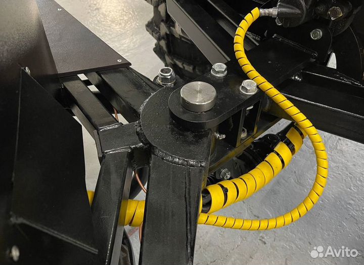 Вездеход переломка Ермак (Снегоболотоход)