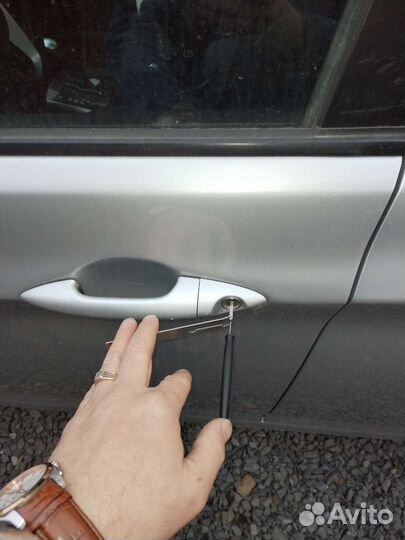 Вскрытие дверных замков, авто, сейфов 24/7