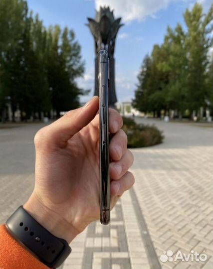 iPhone Xs, 256 ГБ