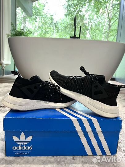 Кроссовки adidas, новые, 36,5 р