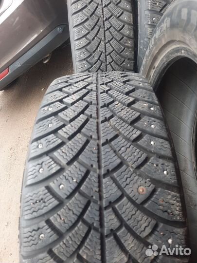 Bfgoodrich G-Force Stud 205/55 R16