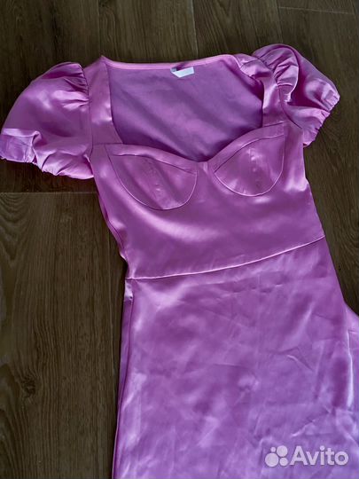 Атласное платье