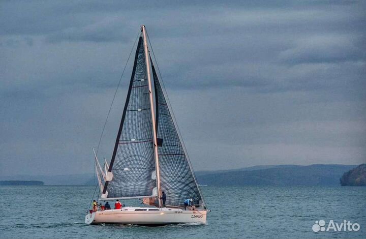 Парусная яхта hanse 400