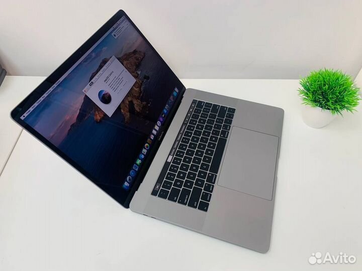 Apple MacBook Pro 15 2017 (Touch Bar)