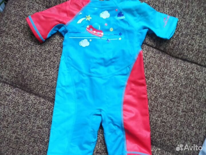 Костюм для плавания