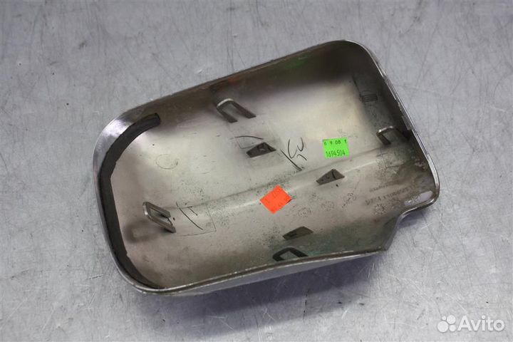 Накладка зеркала левого Infiniti QX56