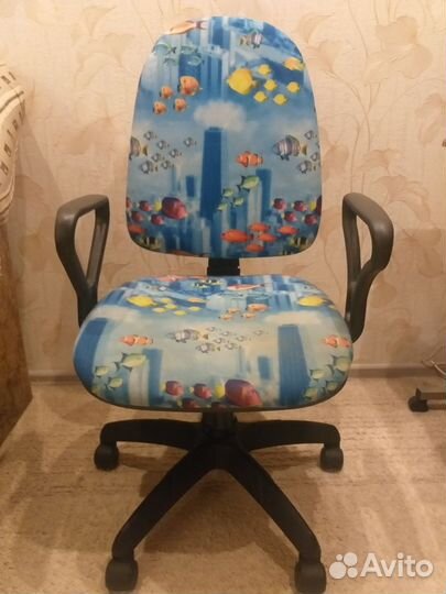 Компьютерное кресло