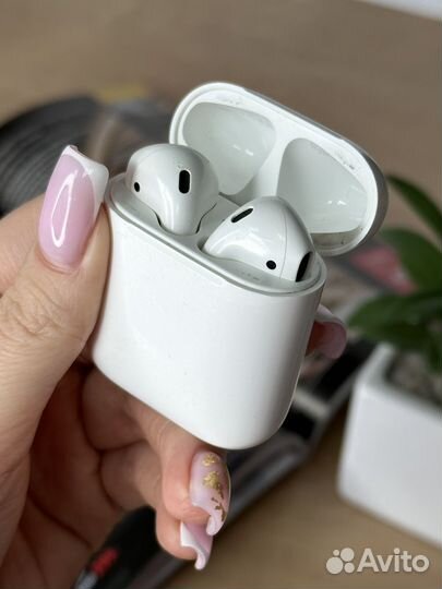 Оригинальные наушники Apple AirPods 2