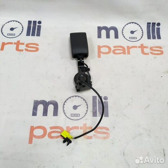 Ремень безопасности задний Mercedes-Benz Ml350D