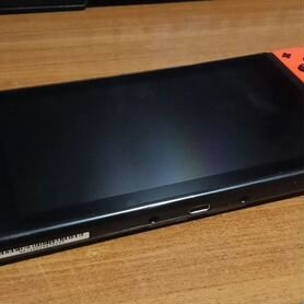 Nintendo switch (2ака и чехол в подарок)