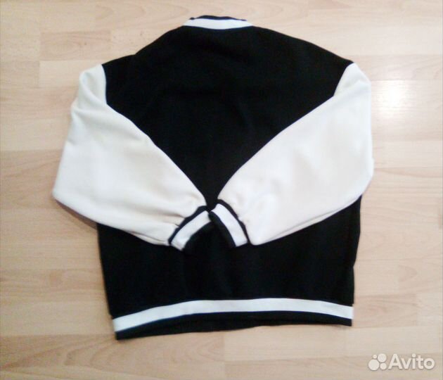 Бомбер женский