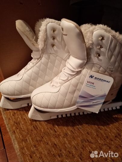 Коньки фигурные