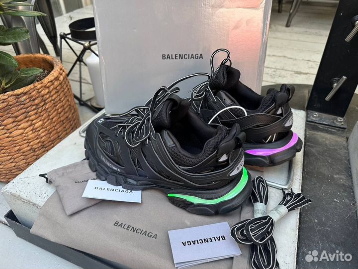 Кроссовки Balenciaga track LED