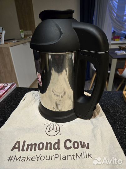 Блендер для растительного молока Almond Cow