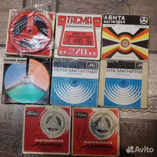Магнитная лента - катушка с записью