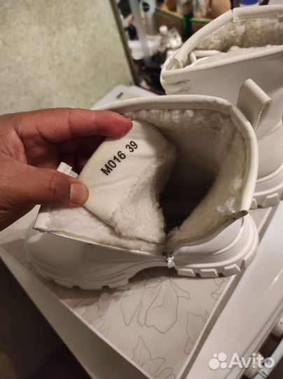 Зимние ботинки женские