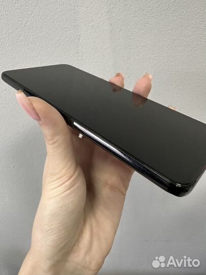 Телефон Samsung galaxy S21 plus