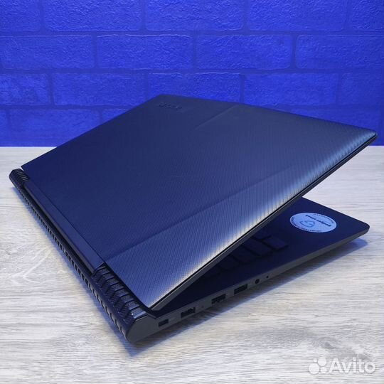 Игровой ноутбук Lenovo Legion Y520-15ikbn