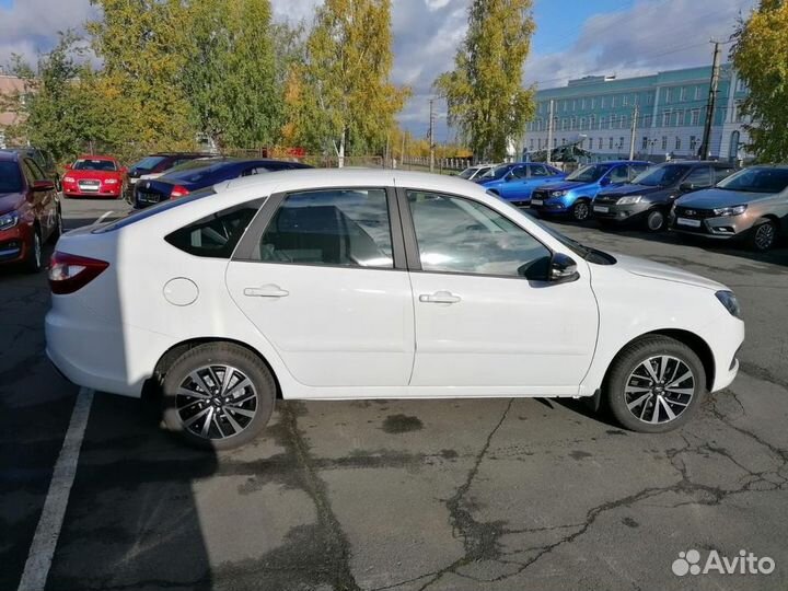LADA Granta 1.6 МТ, 2023