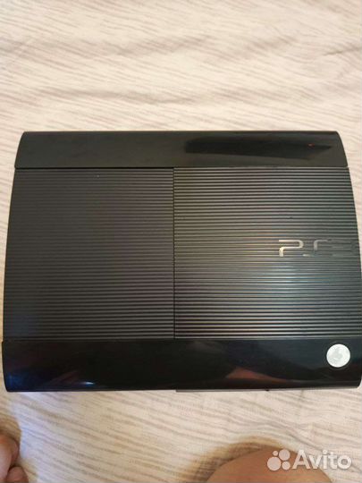PlayStation 3 Super Slim Hen