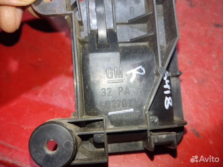 Ручка двери правая Opel Vectra A седан 2.0I 1995